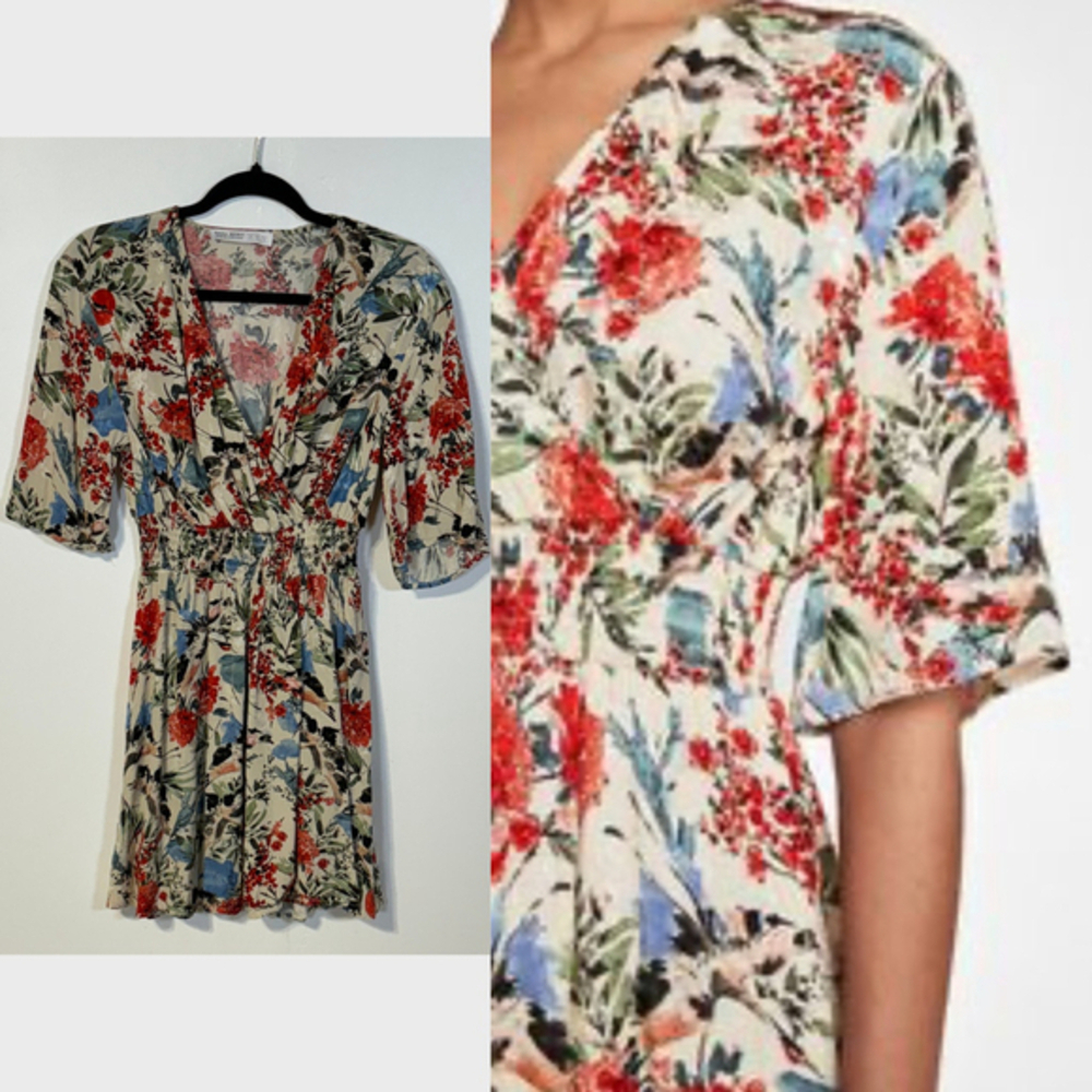 Zara Floral Dress Women’s Size S White Red V-Neck Elastic Waist Fit Flare Short